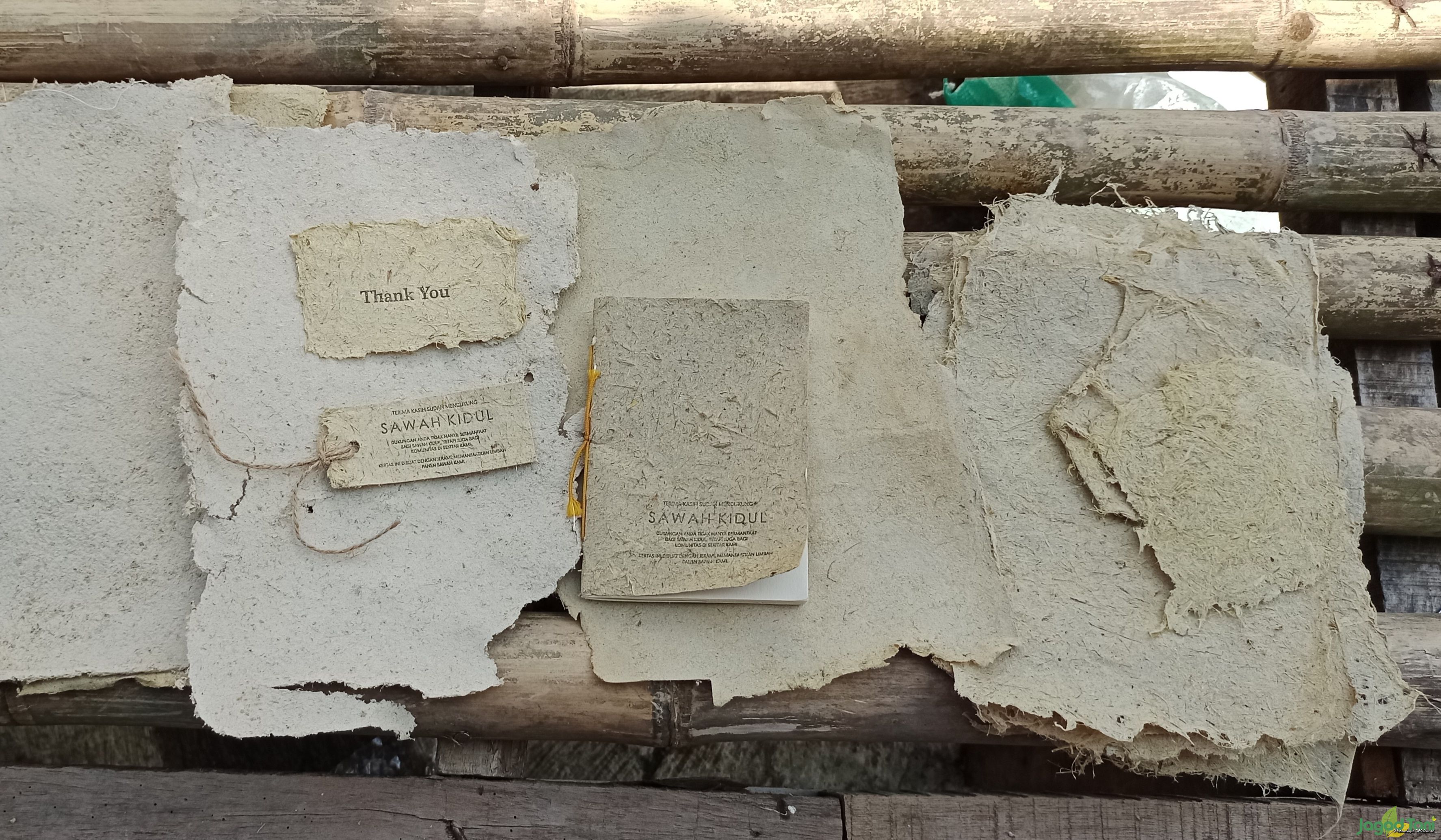 Bernilai Ekonomis, Limbah Jerami Padi Bisa Diolah Menjadi Kertas