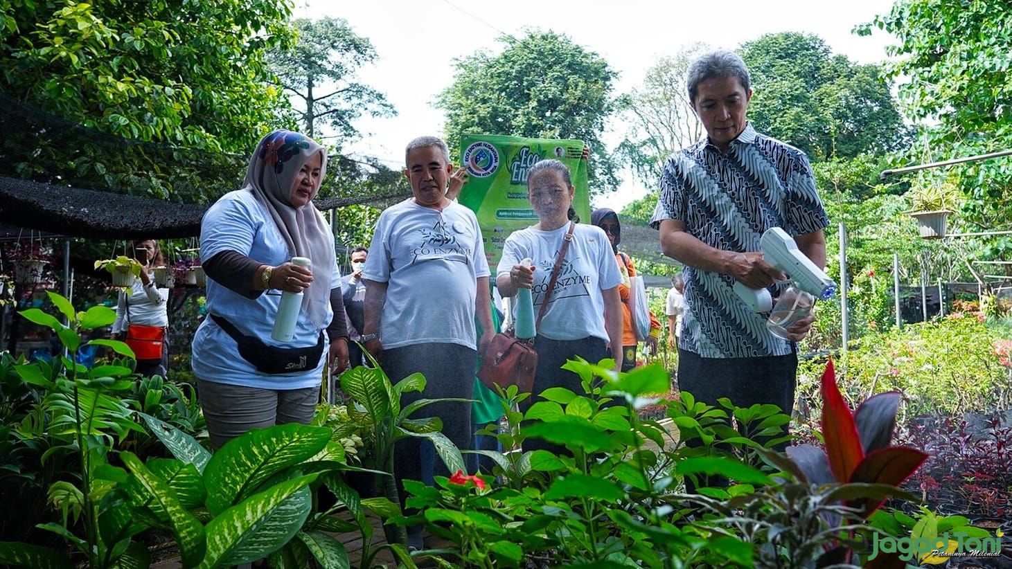 Manfaat Eco Enzyme untuk Tanaman