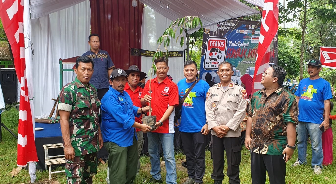 Terios Indonesia cinta Badak