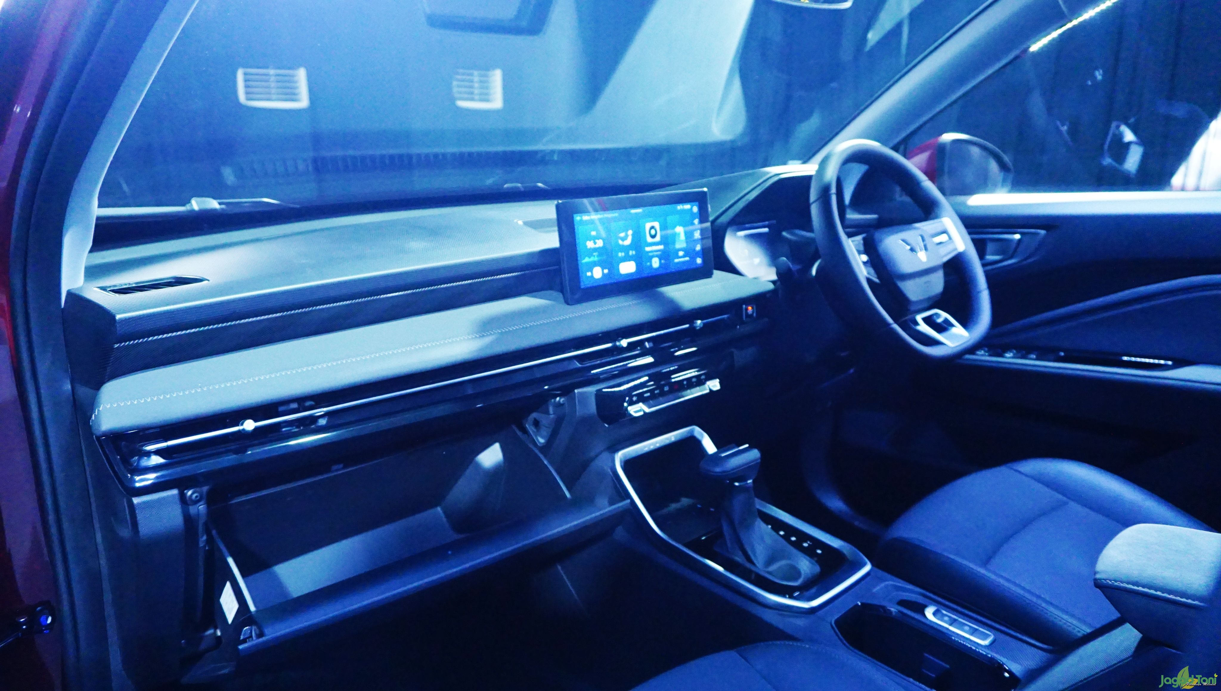 Kabin Wuling Alvez 