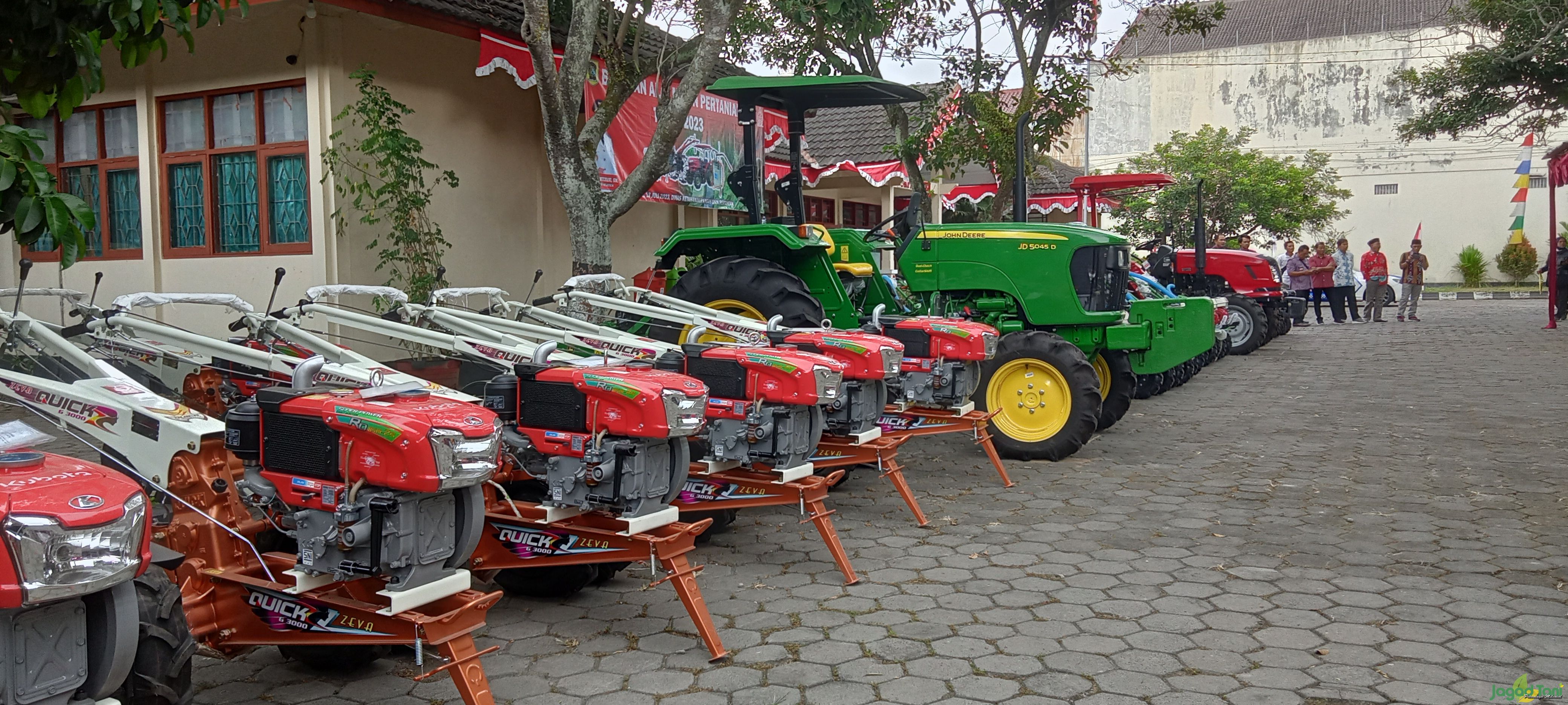 Bantuan Alsintan untuk Meningkatkan Produksi Pertanian Di Kalten
