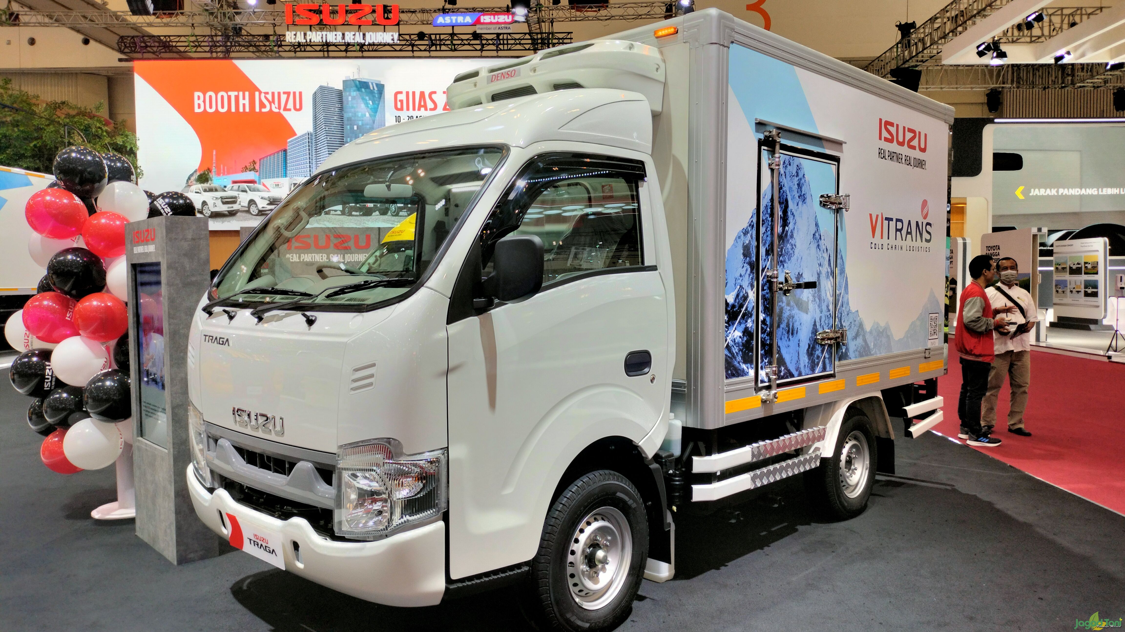 Isuzu Traga Refrigerator 