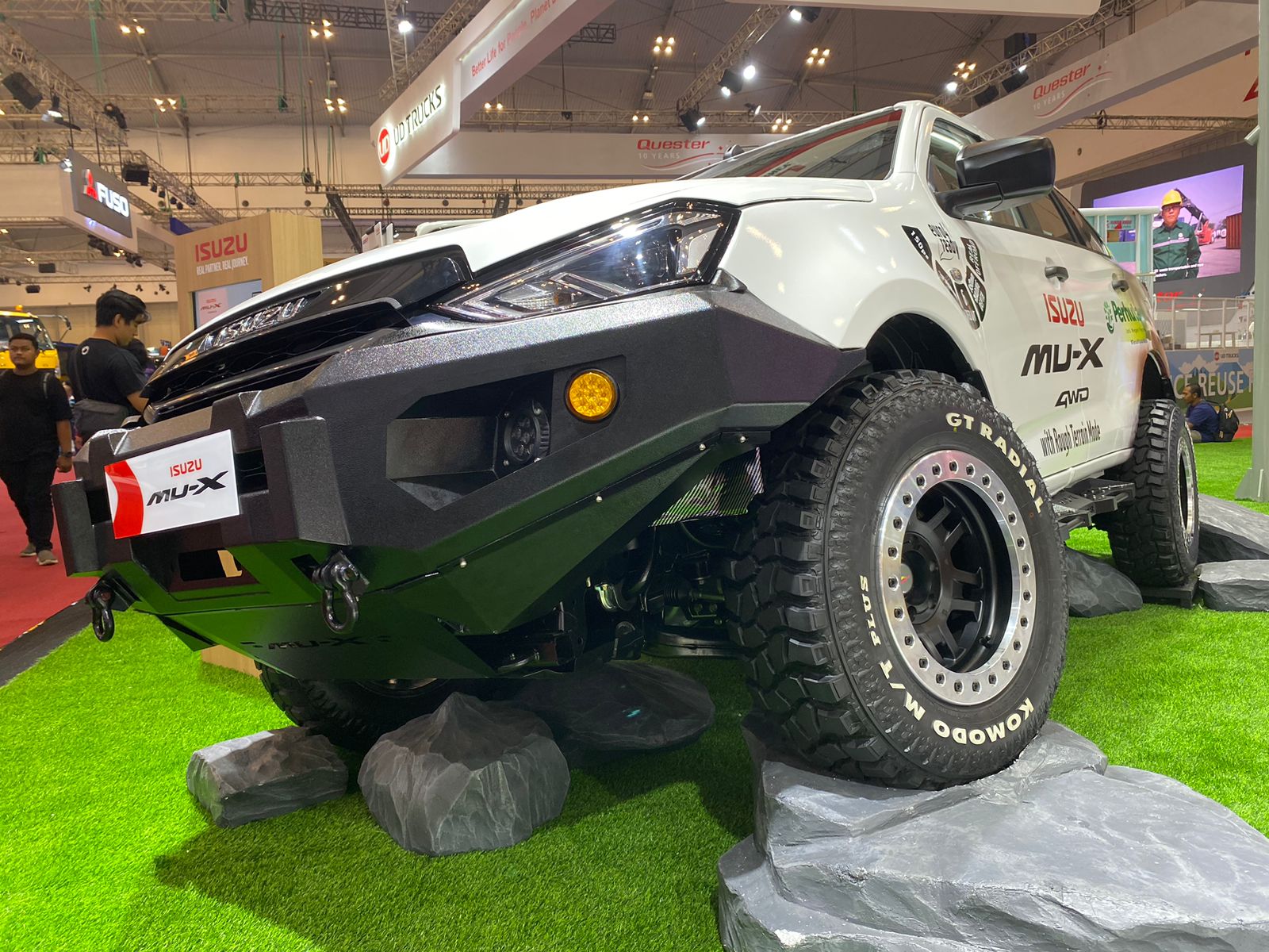 Isuzu mu-X 4x4, Kendaraan Andalan Perhutani