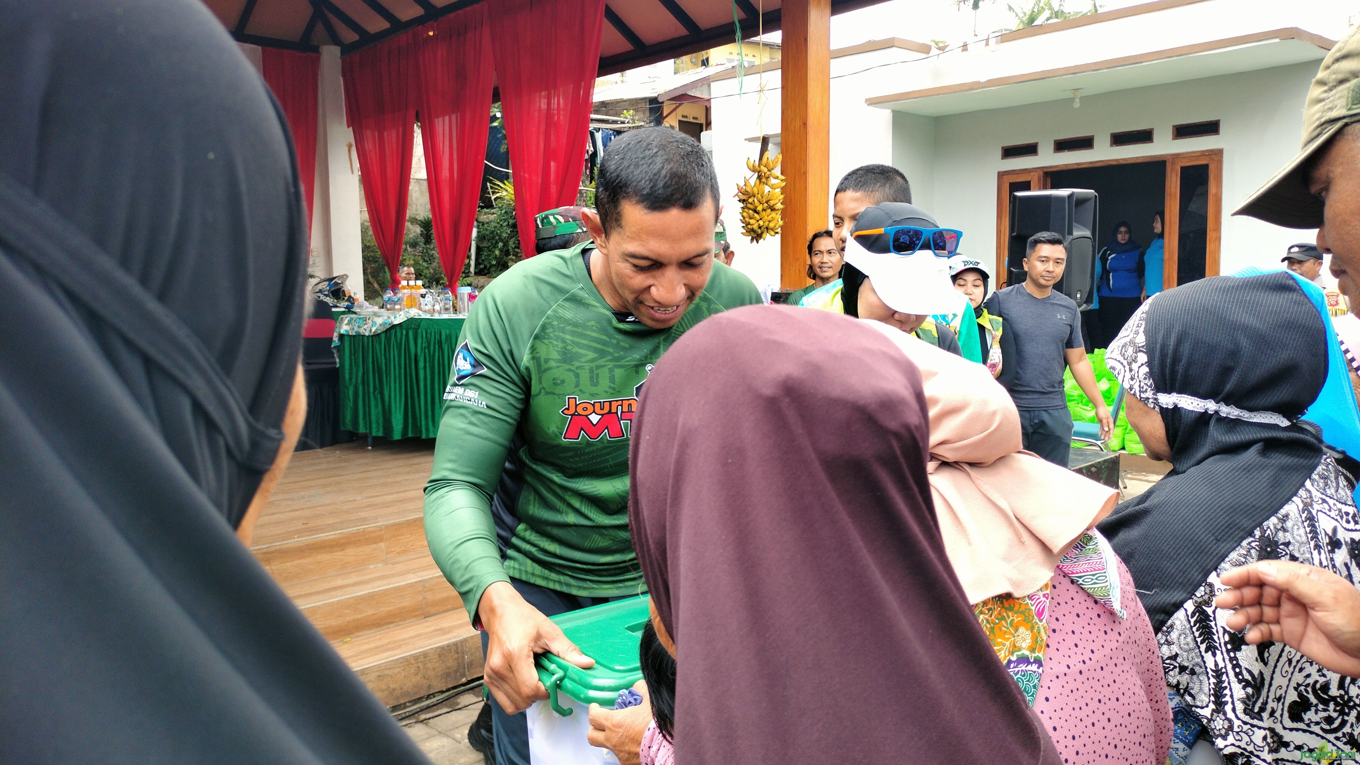 Danrem 061 Suryakancana Bogor Brigjen TNI Anan Nurakhman S.I.P beserta istri Retno Anan Nurakhman