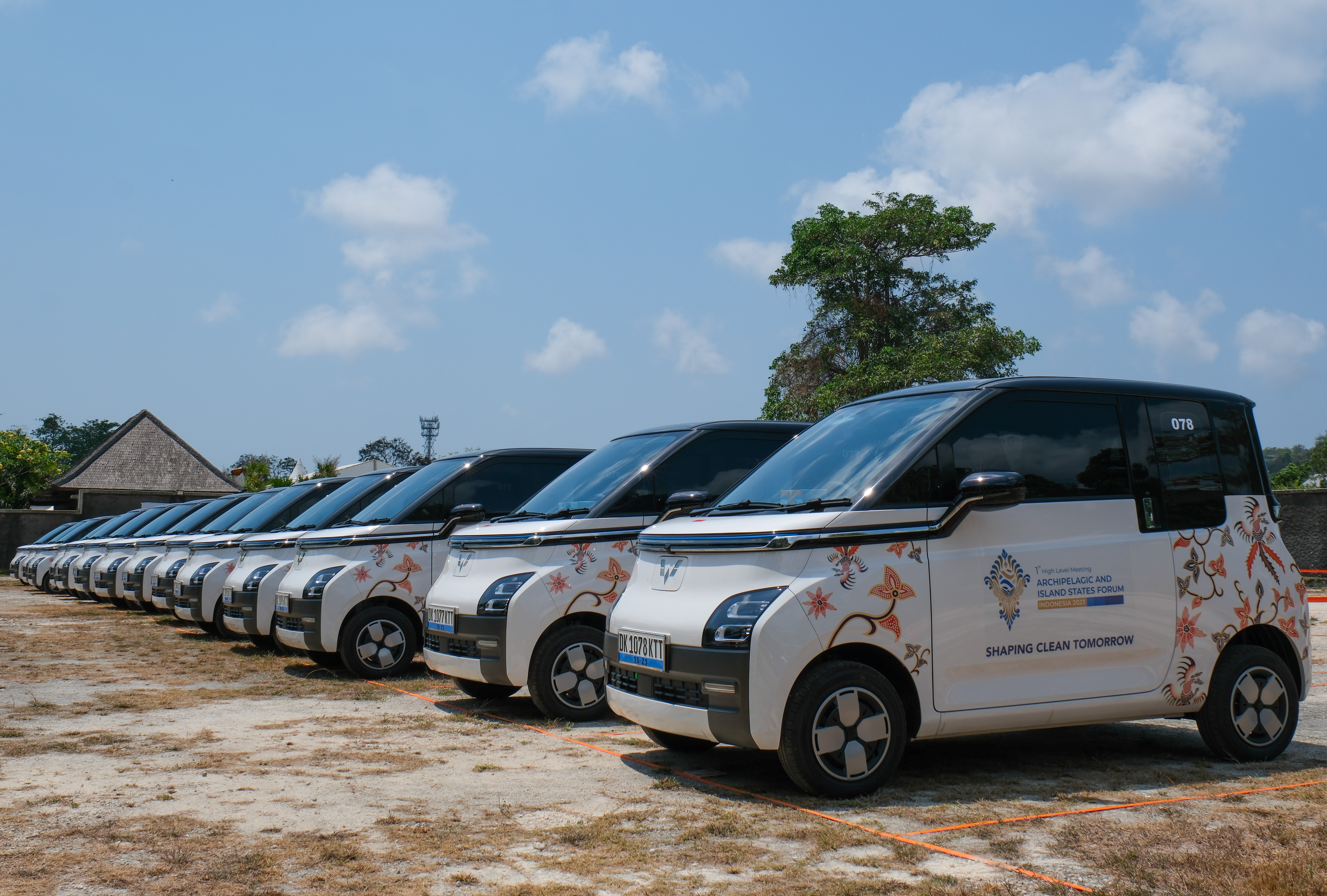 Wuling Air ev Menjadi Official Car Partner Konferensi Tingkat Tinggi AIS Forum 2023 