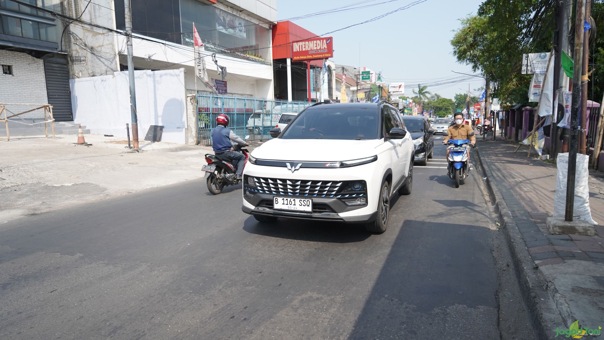 Wuling New Almaz RS 