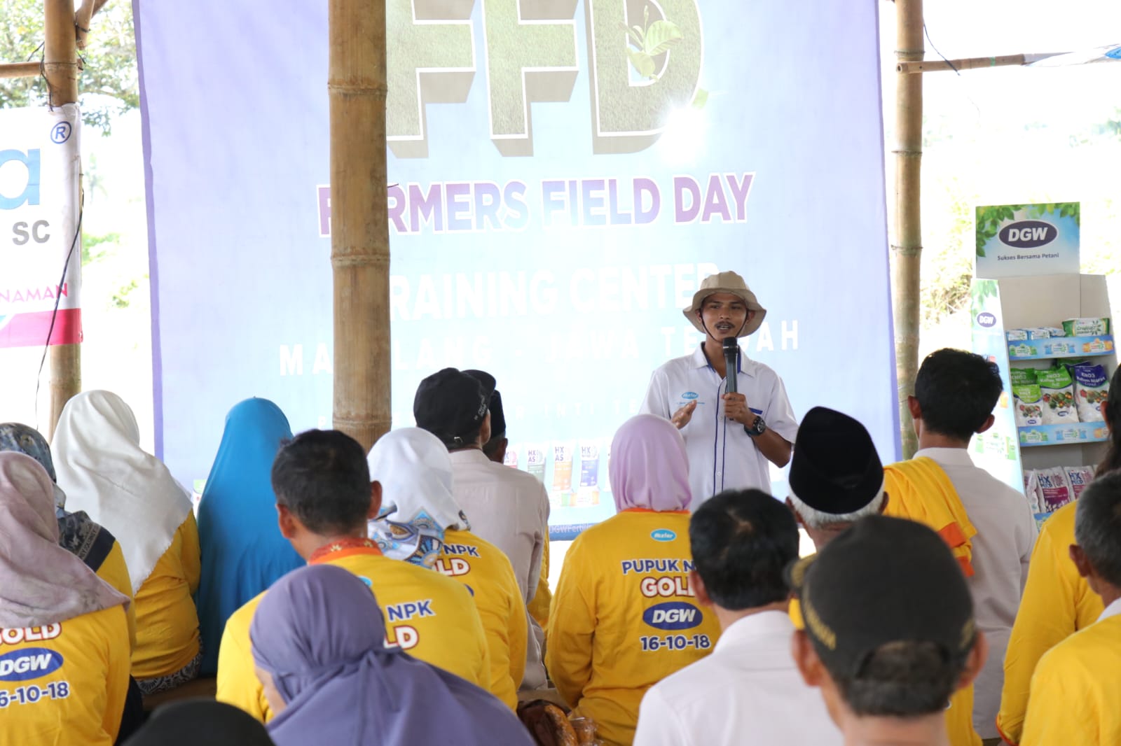 Stabilitasasi Harga Pangan, DGW Group Bantu Ribuan Petani Akses Sarana Pertanian Terintegrasi Terjan