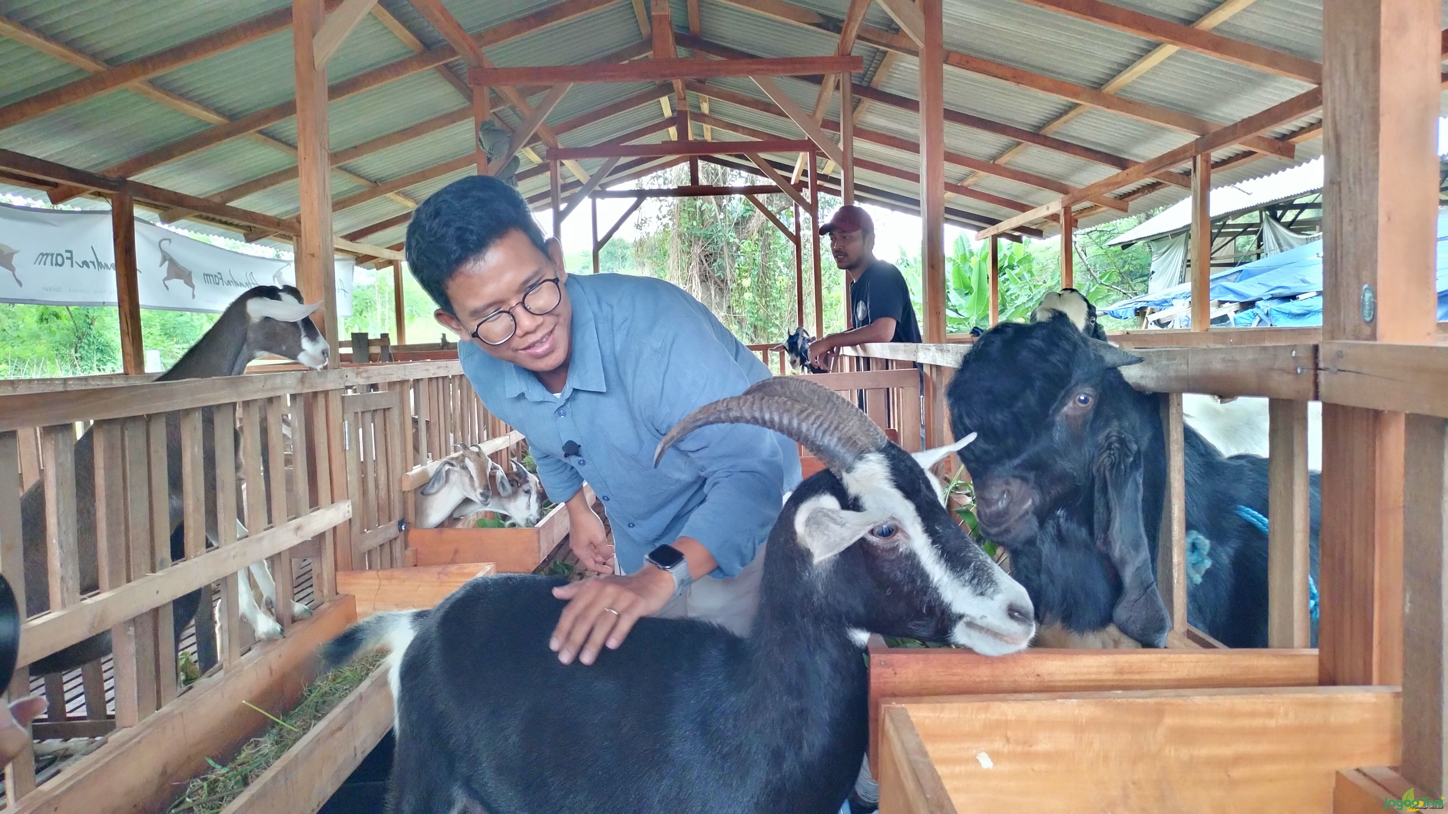 Ahmad Muzaki pemilik Arkandra farm 