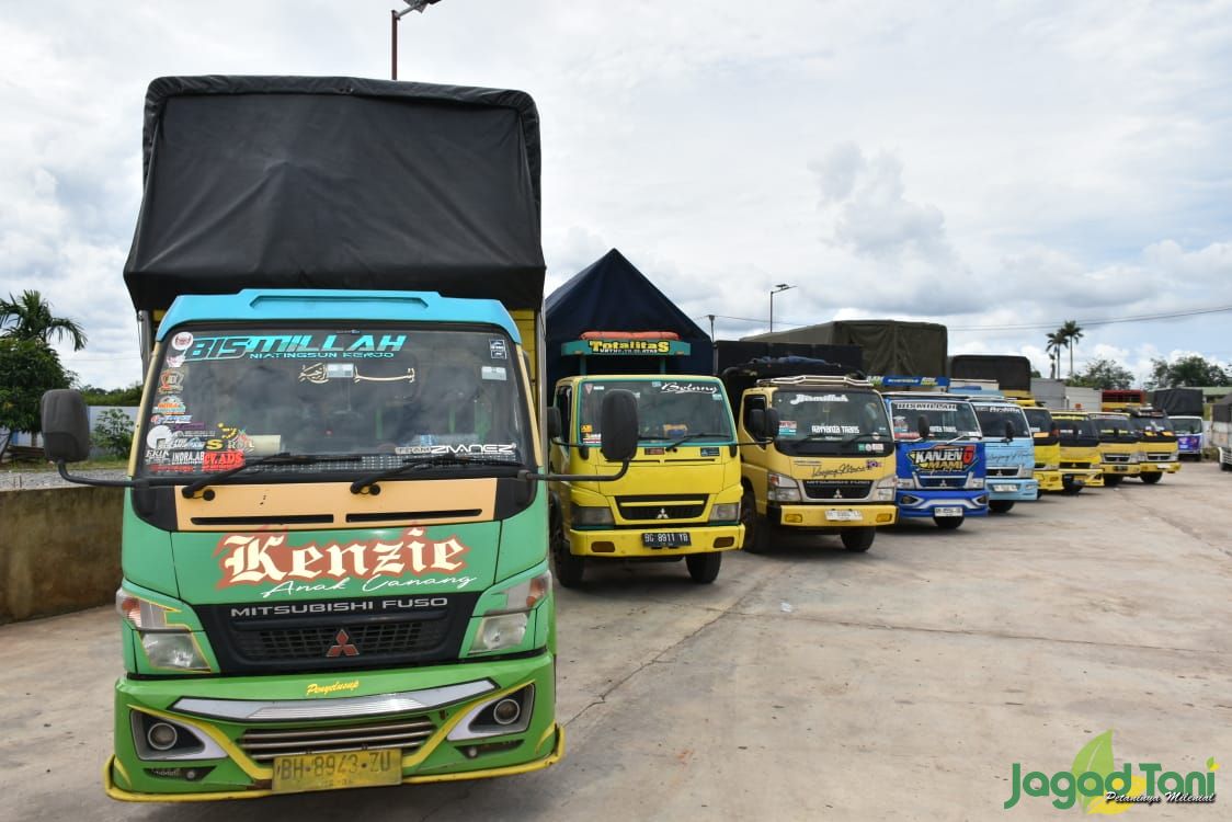 Perkuat Hubungan Dengan Komunitas, Mitsubishi Fuso Dukung Acara Jambore Canter Mania di Jambi
