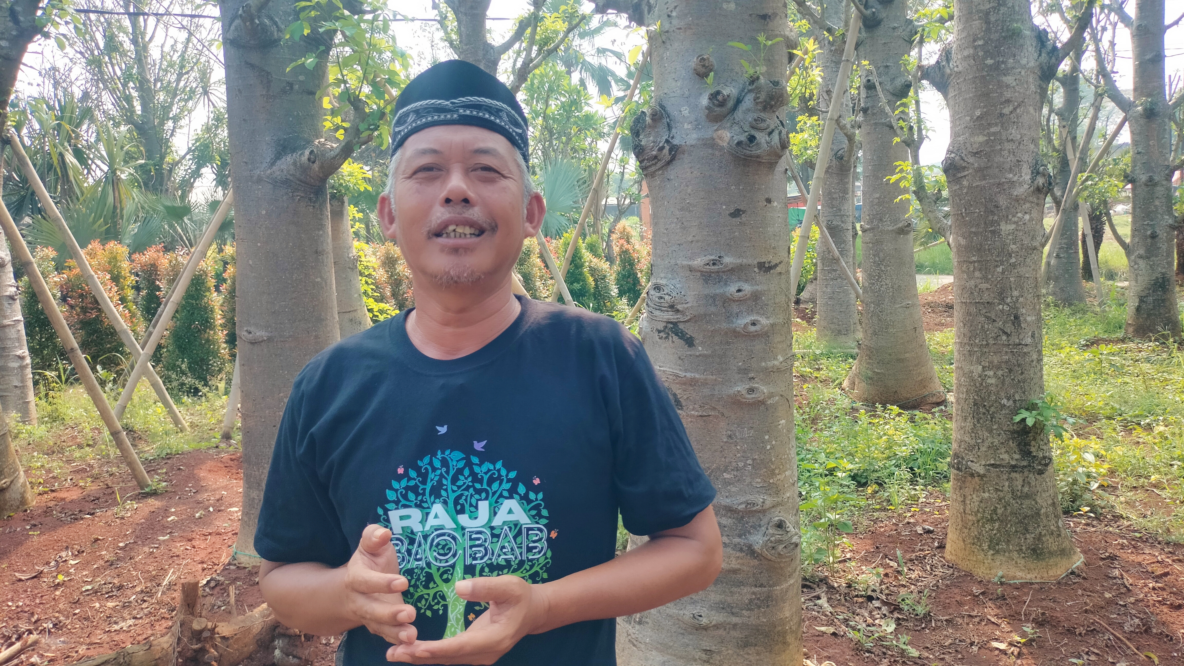 H. Ahmad Dahlan pemilik Raja Baobab Nursery di Gunung Sindur