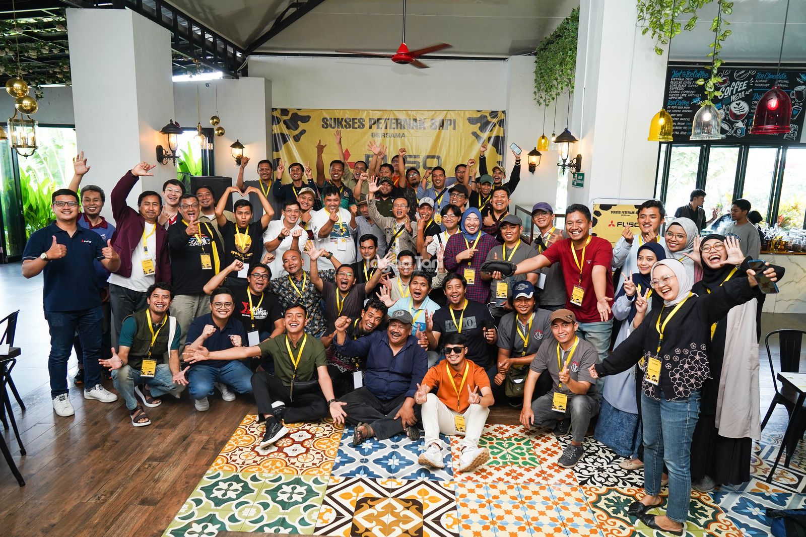 Peserta kegiatan Sukses Peternak Sapi Bersama Fuso 
