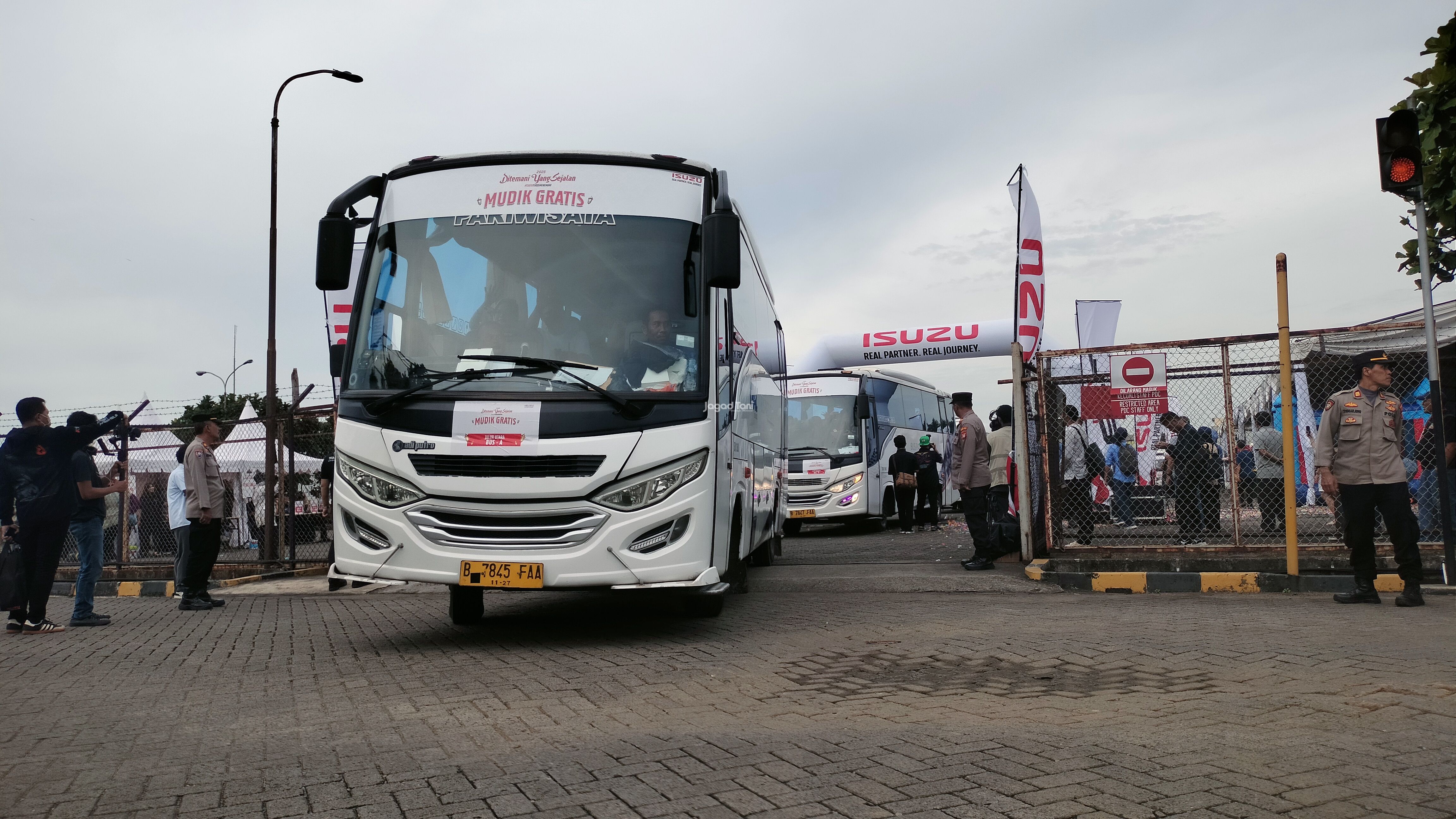 Isuzu Mudik Gratis #DitemaniYangSejalan