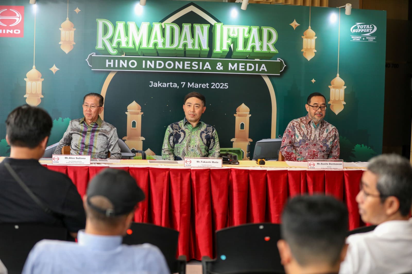 Hino Perkuat Dukungan Operasional Pelanggan di Masa Lebaran 