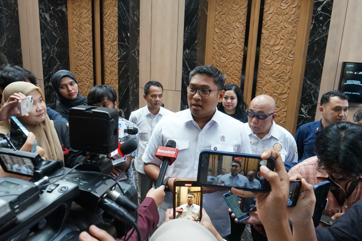 Wamentan Sudaryono ungkap Negara hadir untuk takyat melalui kebijakan bagi petani