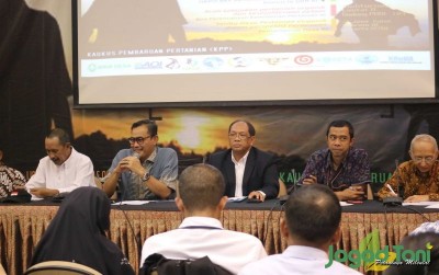 uploads/news/2019/10/demi-kedaulatan-pangan-indonesia-857926096a25389_400.jpg
