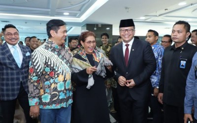 uploads/news/2019/10/edhy-lanjutkan-tongkat-estafet-91769a6bf06472b_400.jpeg
