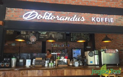 uploads/news/2019/10/filosofi-alam-doktorandus-coffee-817293ec981f4ee_400.jpg