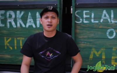 uploads/news/2019/10/petani-milenial-di-malioboro-21996856ad6bdb6_400.jpg