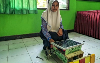 uploads/news/2019/11/canggihnya-robot-orak-arik-gabah-22642fb1f2473db_400.jpg