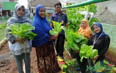 uploads/news/2019/12/mengubah-tempat-sampah-jadi-30758b32ca9de4b_400.jpg