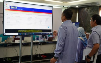 uploads/news/2019/12/silat-pangkas-proses-perizinan-5259767b74503e1_400.jpeg