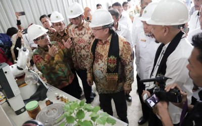 uploads/news/2020/03/masa-depan-cerah-atsiri-72808b0df81a548_400.jpeg