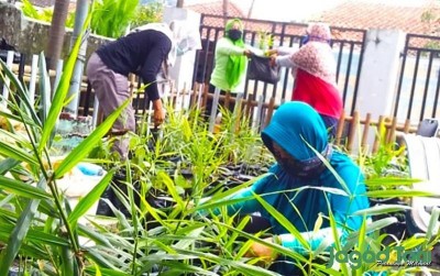 uploads/news/2020/04/semangat-kwt-sempurna-ketika-530461c2e82513e_400.jpg