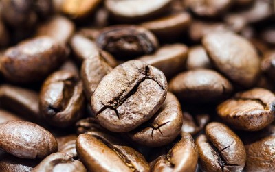 uploads/news/2020/07/efek-menjemur-kopi-di-44310de40f0c957_400.jpg
