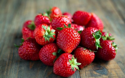 uploads/news/2020/08/stroberi-sang-ratu-vitamin-20889fac16a6a77_400.jpg