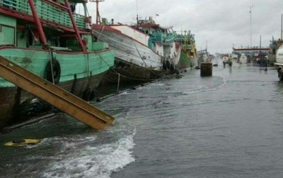 uploads/news/2020/11/gagal-melaut-karena-banjir-6163449a7a8a2fd_400.jpeg