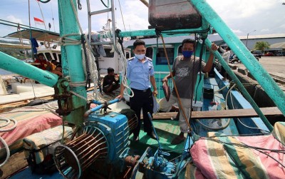 uploads/news/2021/03/kkp-perkuat-peran-syahbandar-70594fc1a21c984_400.jpeg