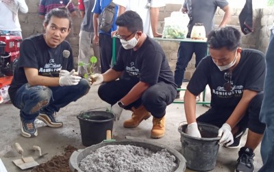 uploads/news/2021/03/sulap-sampah-jadi-pakan-34796906caf3a31_400.jpg