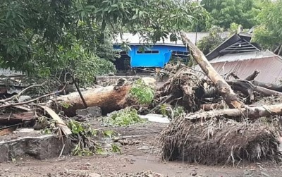 uploads/news/2021/04/banjir-ntt-rusak-areal-31632369a4f7e20_400.jpg