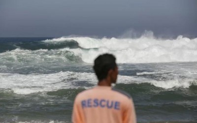 uploads/news/2021/04/nelayan-waspadai-gelombang-tinggi-664290fe77c76ef_400.jpg
