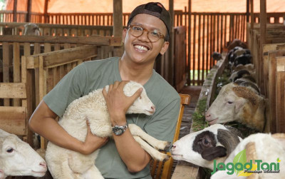 uploads/news/2021/08/cara-merawat-anak-kambing-577574677a1b3a3_400.JPG