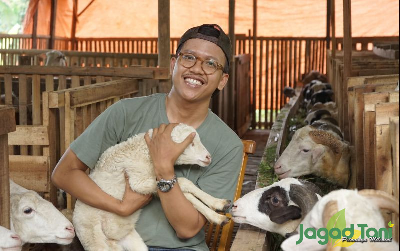 uploads/news/2021/10/faktor-penyebab-kambing-cacat-40524ec9ee6691d.jpg