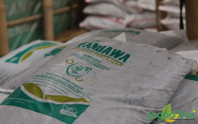uploads/news/2021/11/ini-bedanya-pupuk-organik-705704ae79d49aa_400.JPG