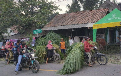 uploads/news/2021/12/ternak-mati-peternak-semeru-96889e490b233d4_400.jpeg