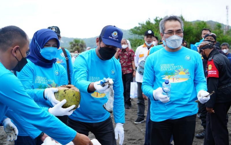 uploads/news/2022/02/gernas-bcl-perangi-sampah-87811cb2f7f2d98.jpeg