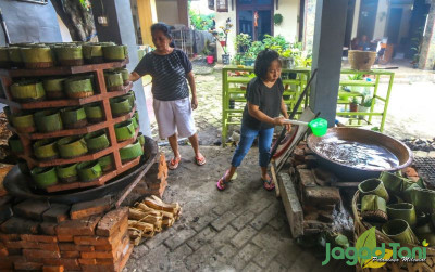 uploads/news/2022/02/imlek-beras-ketan-untuk-75132f3a97e9de5_400.jpg