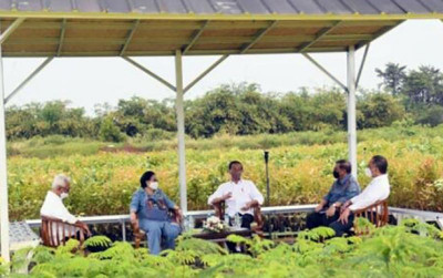 uploads/news/2022/03/jokowi-30-persemaian-menjadi-73147134d9ef34b_400.jpg