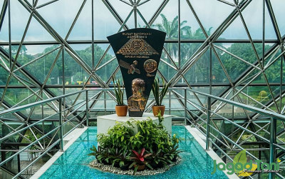 uploads/news/2022/04/mengenal-gedung-pusat-informasi-899841e82b69556_400.jpg