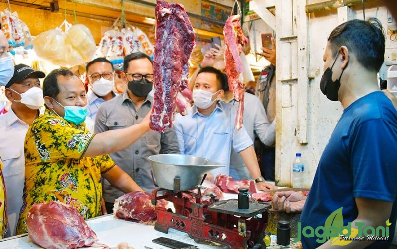 uploads/news/2022/04/sidak-wamendag-stok-bapok-35003c318870d65.jpg