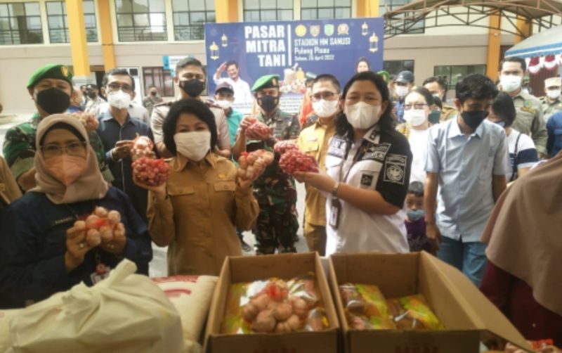uploads/news/2022/05/kementan-bersama-tni-gelar-75966c54fd52487.jpg