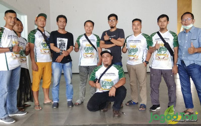 uploads/news/2022/06/perdana-kontes-nasional-ayam-80948e107bbf028_400.jpg