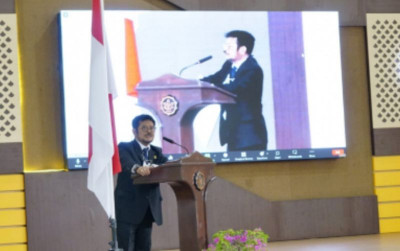 uploads/news/2022/07/mentan-berikan-kuliah-umum-98911caa9649b7f_400.jpg