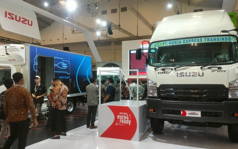 uploads/news/2022/08/isuzu-hadir-dengan-produk-974854beaebaa1b.jpeg