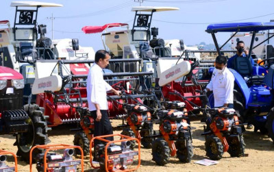 uploads/news/2022/08/jokowi-resmikan-lumbung-pangan-27143df37098256_400.jpeg