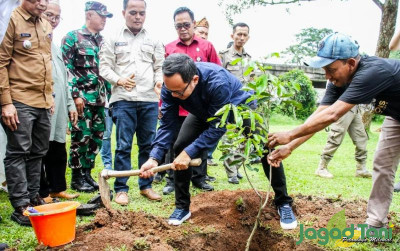 uploads/news/2022/10/menunjang-ketahanan-pangan-melalui-1353063694ebaa7_400.jpg