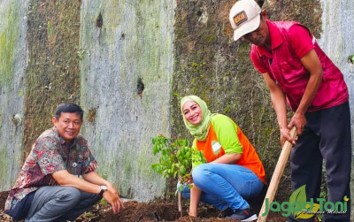 uploads/news/2022/10/menyulap-lahan-kosong-jadi-579366714bcef56_400.jpg